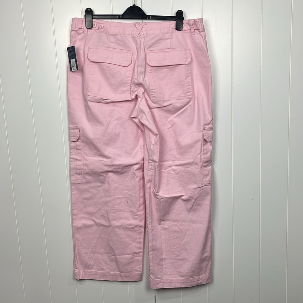 Universal Threads Womens Cargo Pants 16 Pink Wide Leg Cargo Pockets Classic NWT - Picture 11 of 15